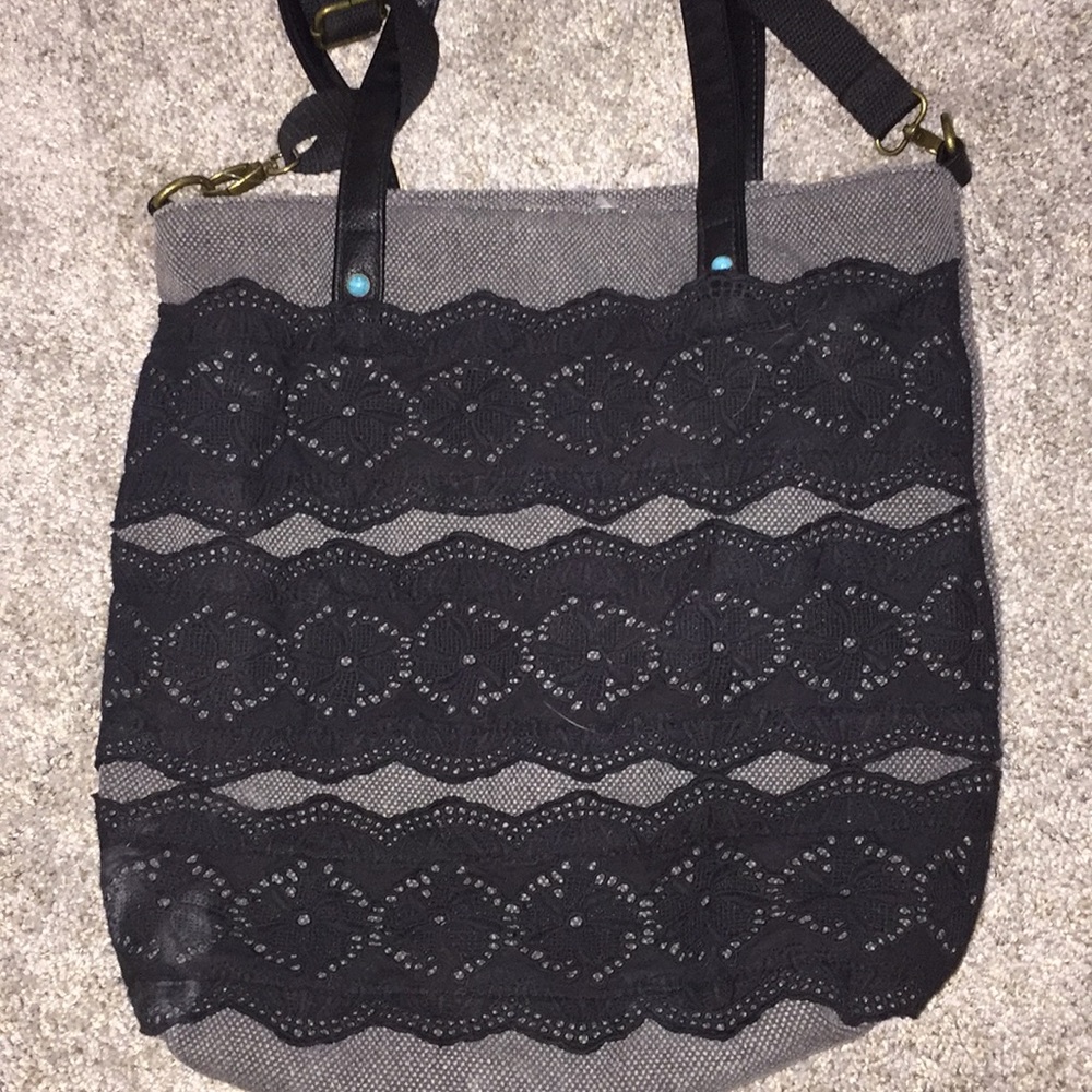 black and gray bag